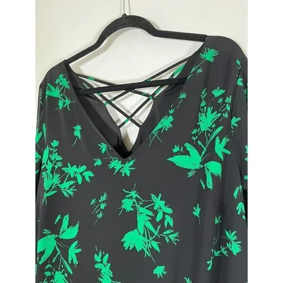 Torrid Top Women 12 Black Pullover Floral Boho Western Mature Whimsical Preppy - Picture 5 of 12